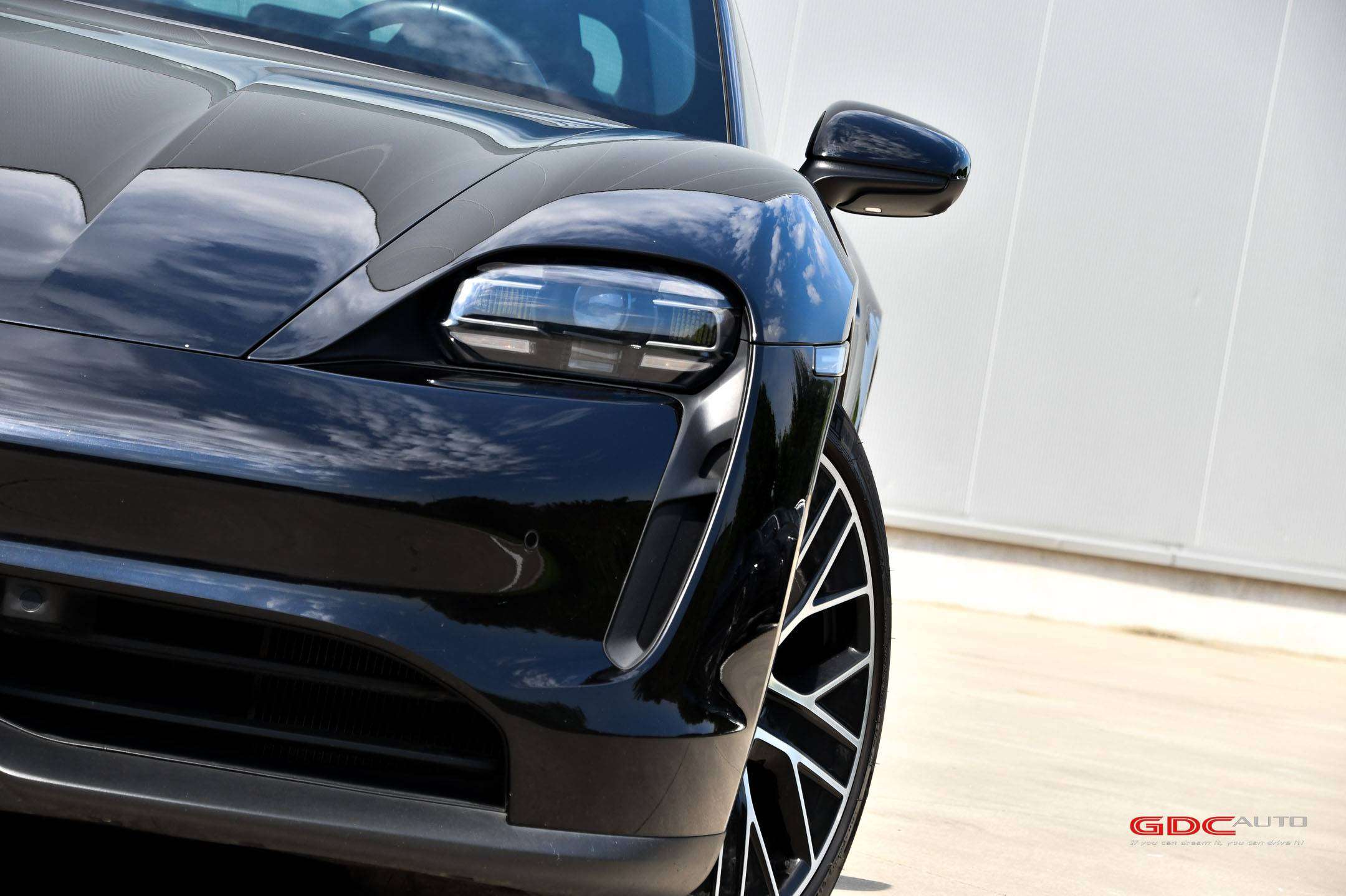 Porsche Taycan Luchtvering l Pano l Sport Chrono Plus l Adaptive Cruise Control l