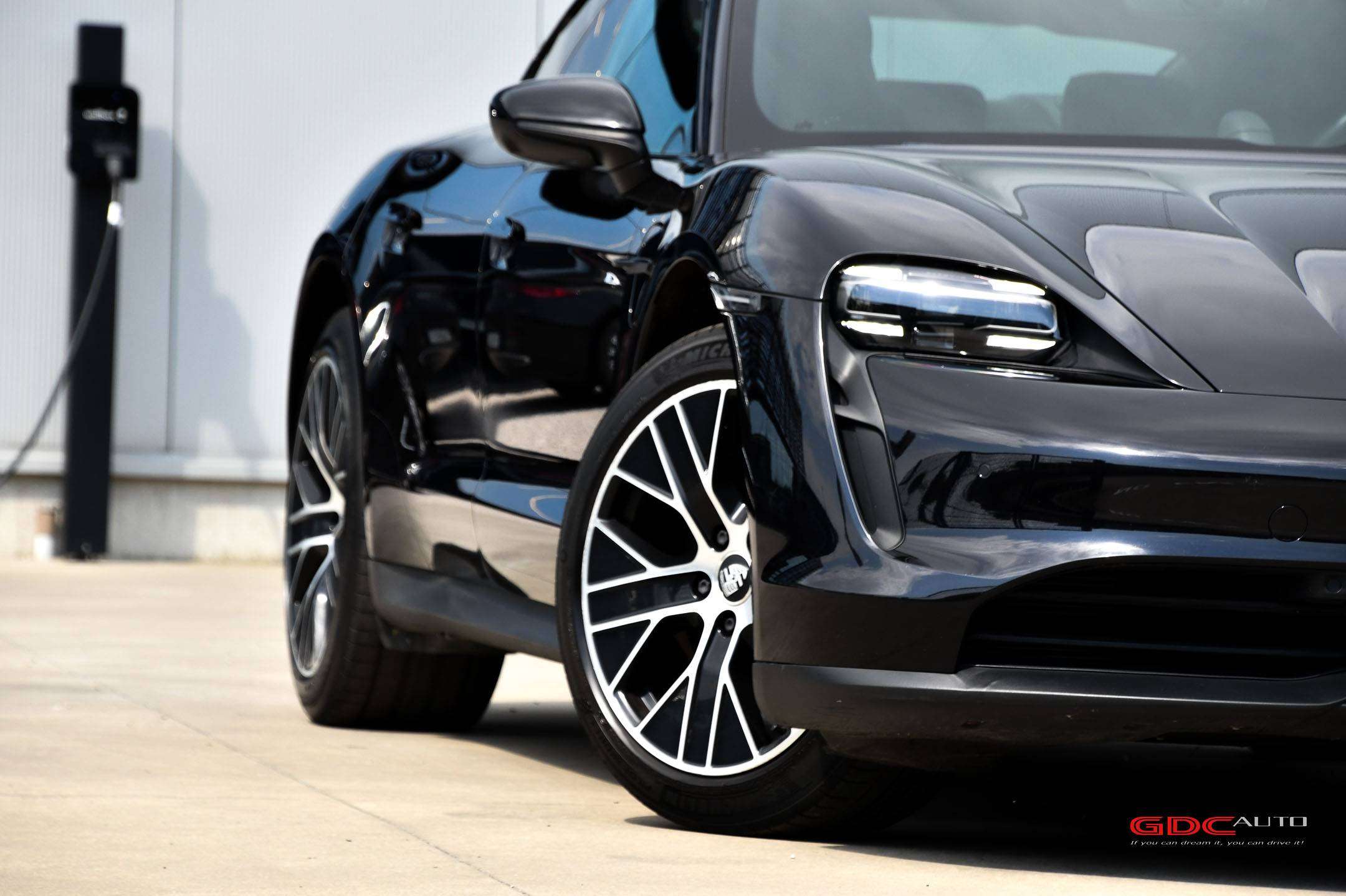 Porsche Taycan Luchtvering l Pano l Sport Chrono Plus l Adaptive Cruise Control l