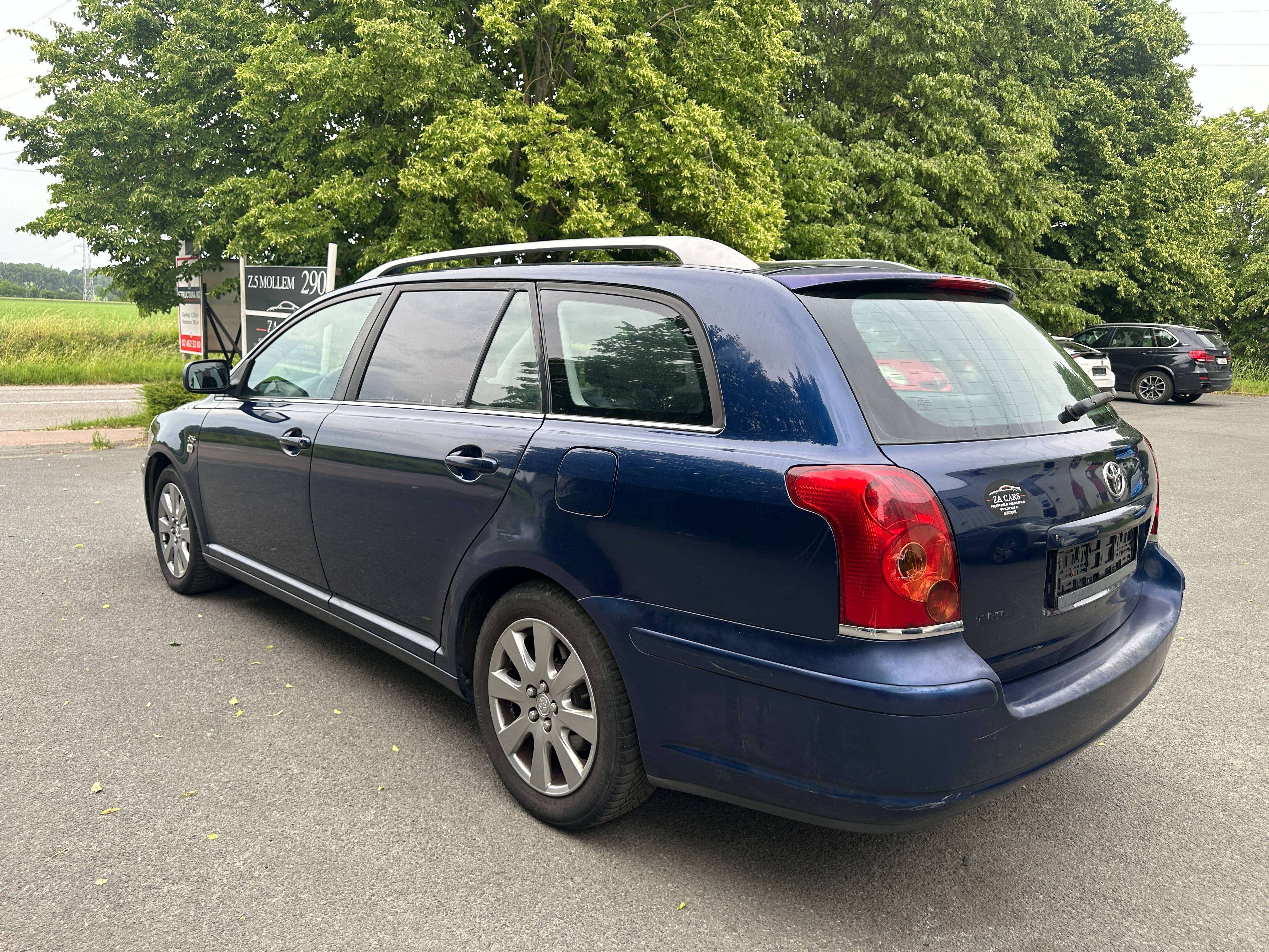 Toyota Avensis 2.0 Turbo D4D Linea Sol