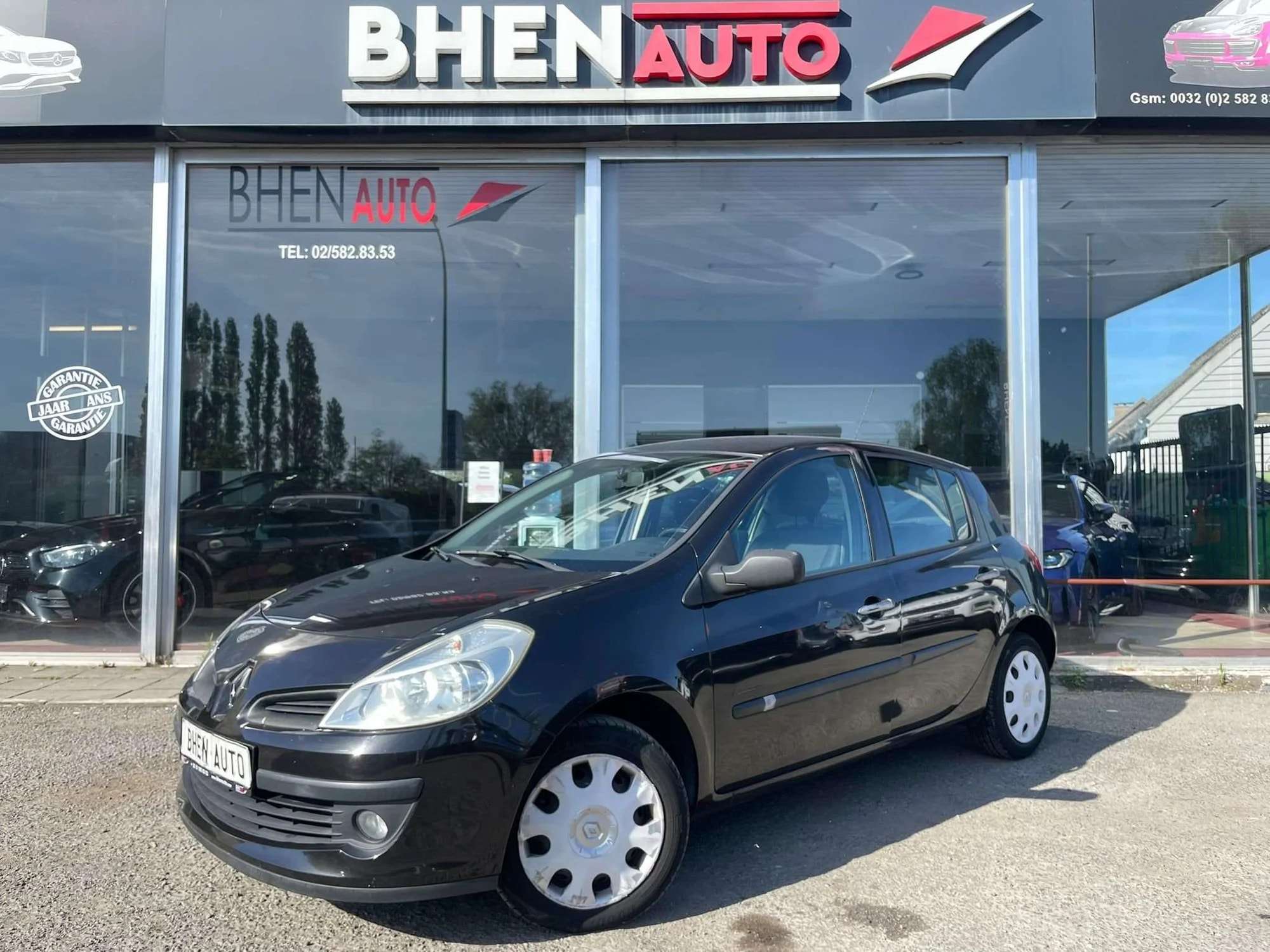 Renault Clio 1.2i / RADIO / CLIM / 5 PORTES / PROPRE
