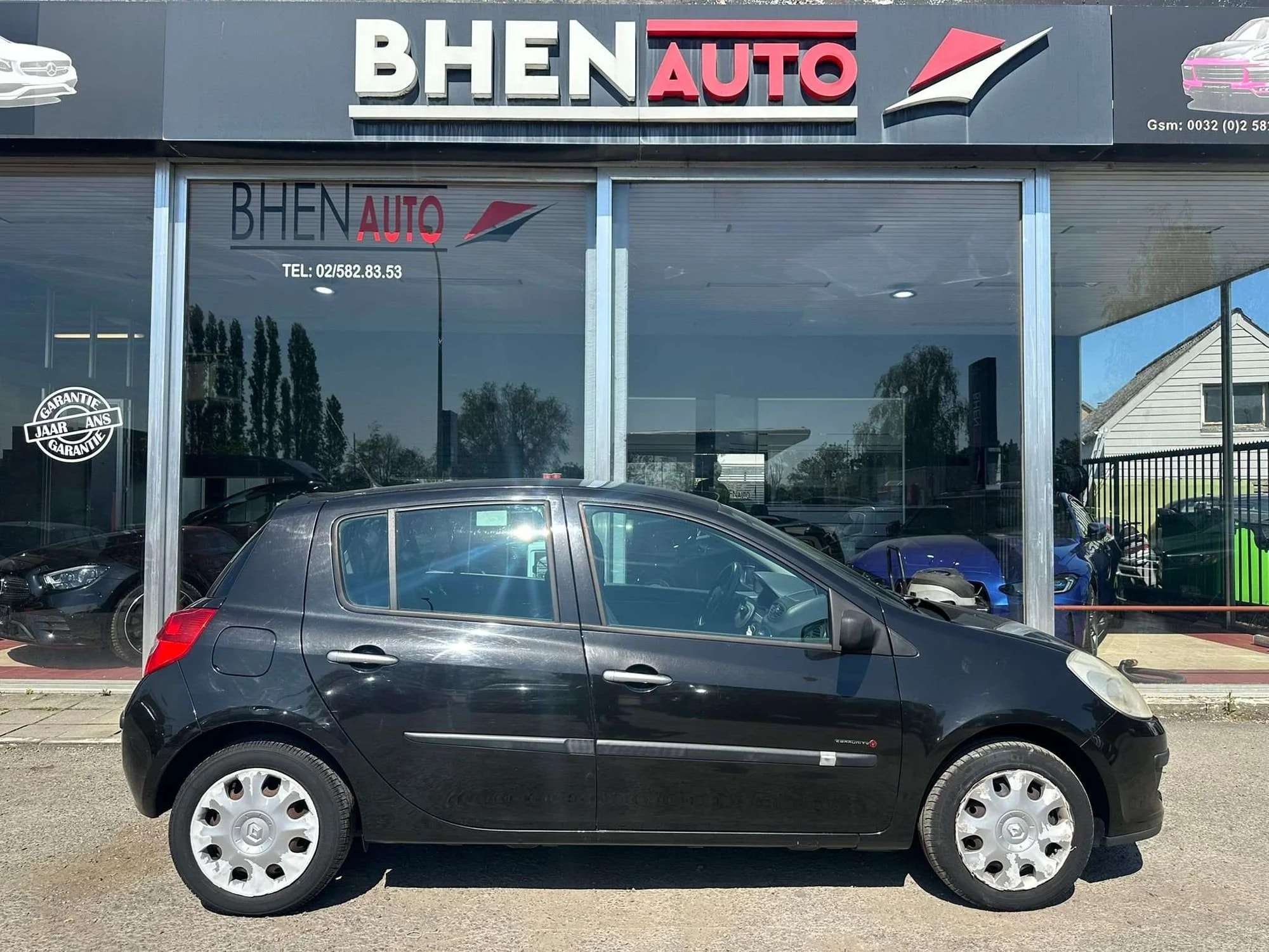 Renault Clio 1.2i / RADIO / CLIM / 5 PORTES / PROPRE