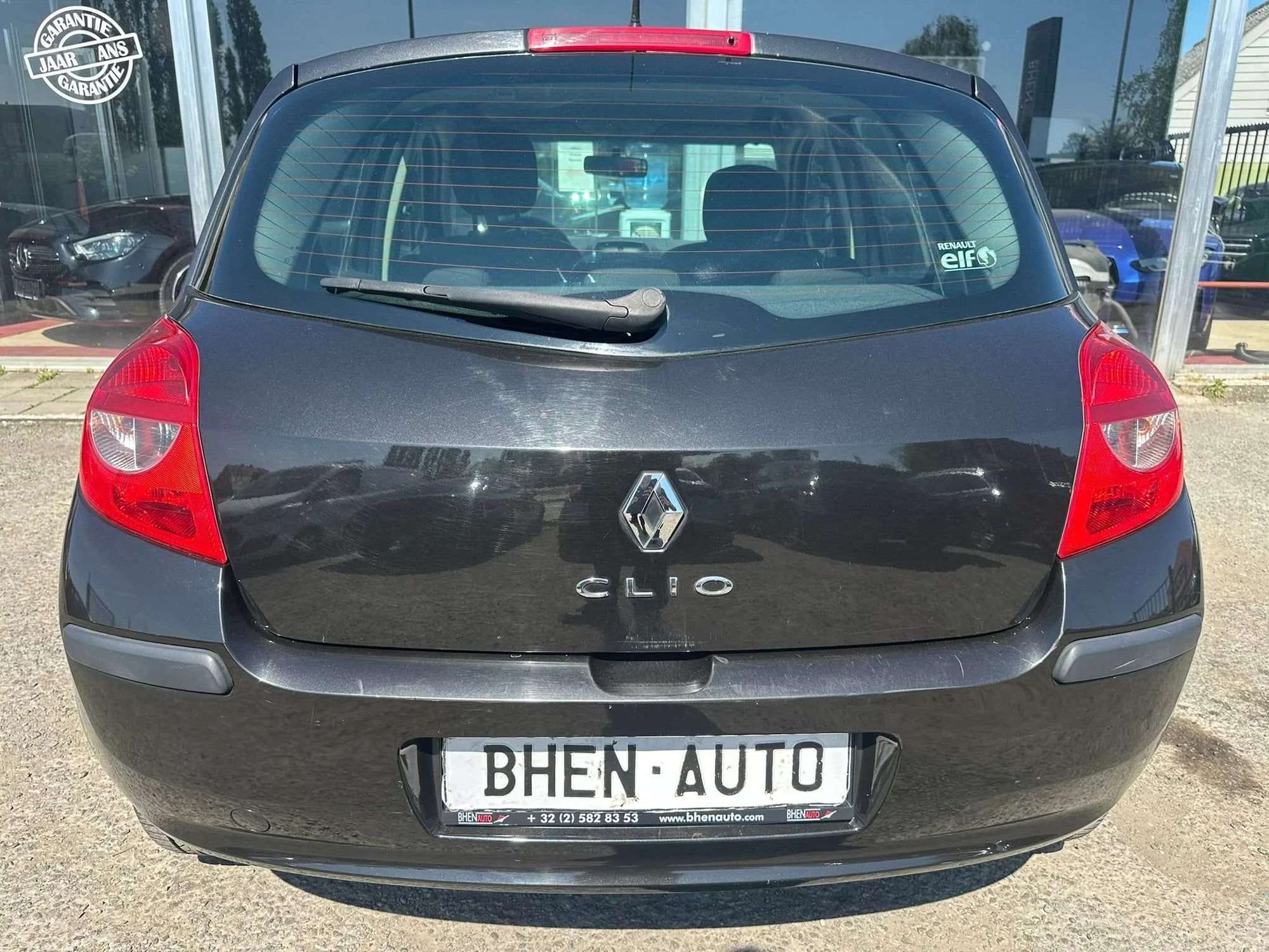 Renault Clio 1.2i / RADIO / CLIM / 5 PORTES / PROPRE
