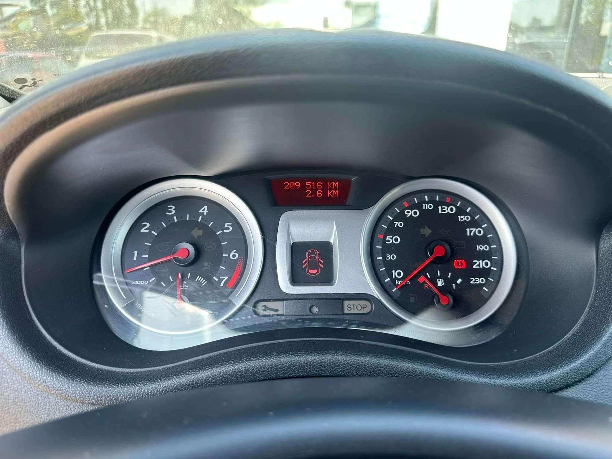 Renault Clio 1.2i / RADIO / CLIM / 5 PORTES / PROPRE