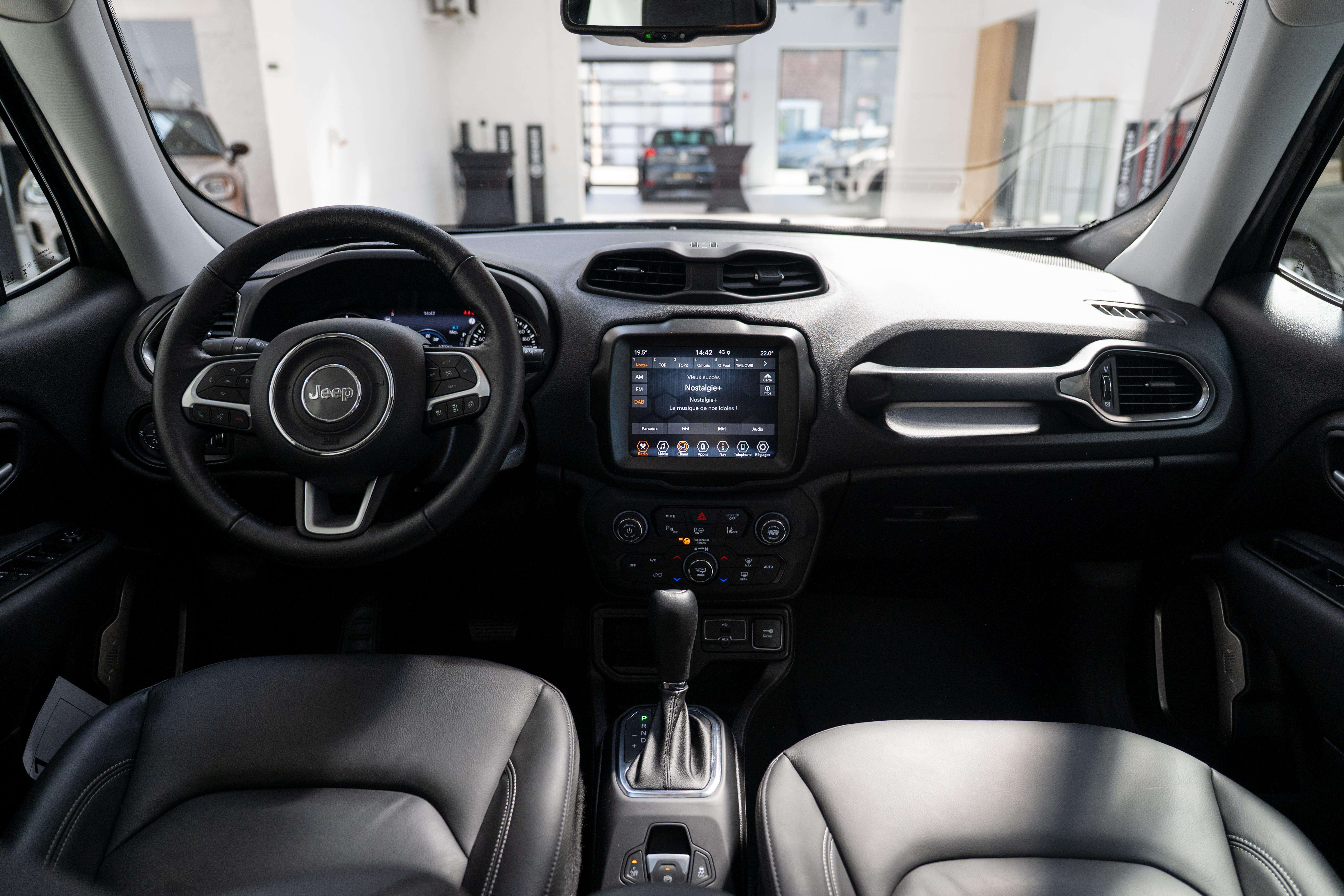 Jeep Renegade 1.5 T4 MHEV Hybrid - Toit ouvrant - Cuir Garantie