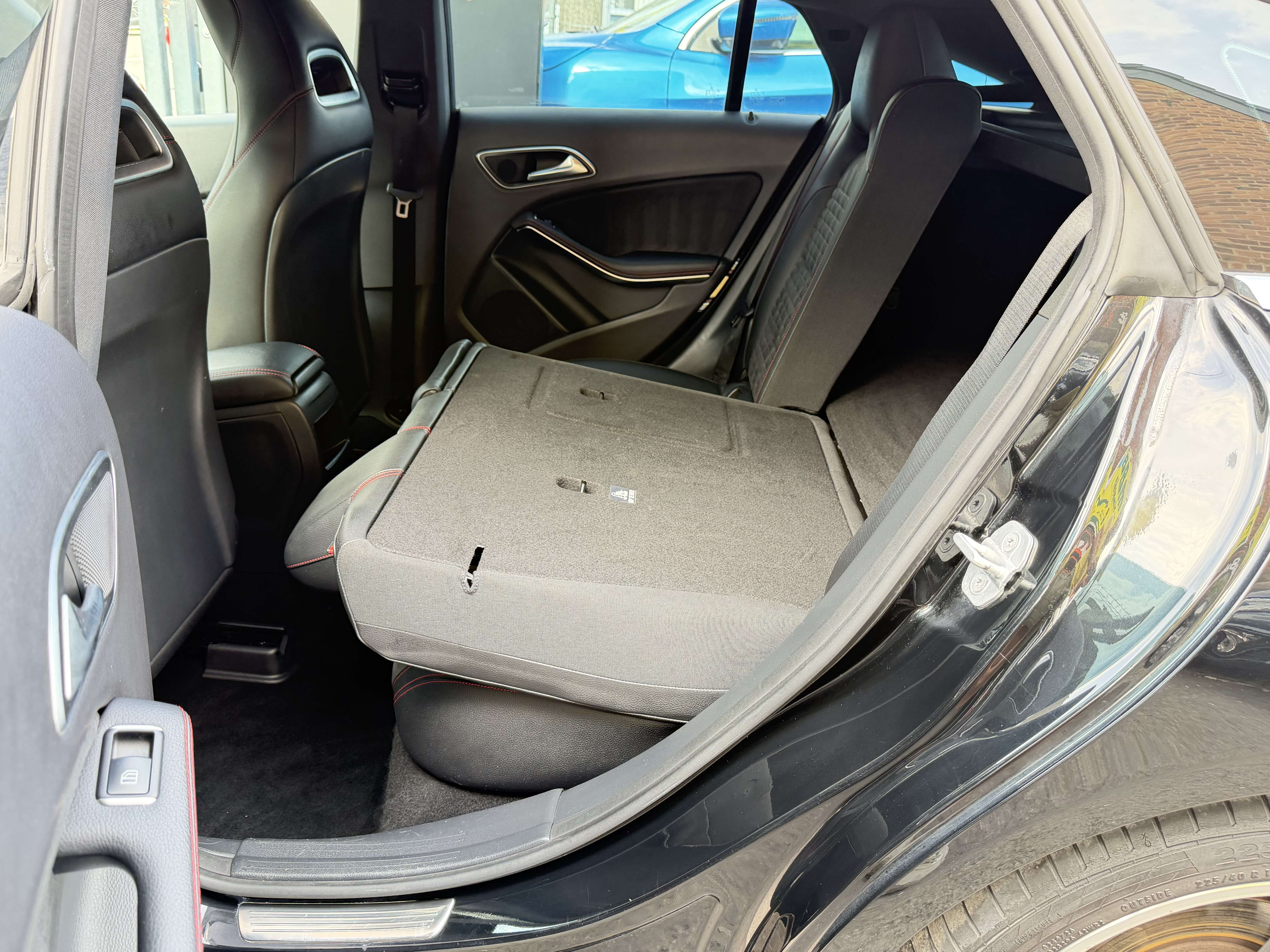 Mercedes-Benz CLA 180 CLA 180 CDI ° PACK AMG ° XENON ° CUIR ° NAVI ° JAN