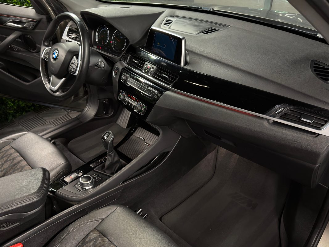 Bmw X1 F48 18i SDRIVE 1.5 140 Cv KEYLESS LEDS ECRAN GPS HAYON ELECTRIQUE CRIT AIR 1 - GARANTIE AN