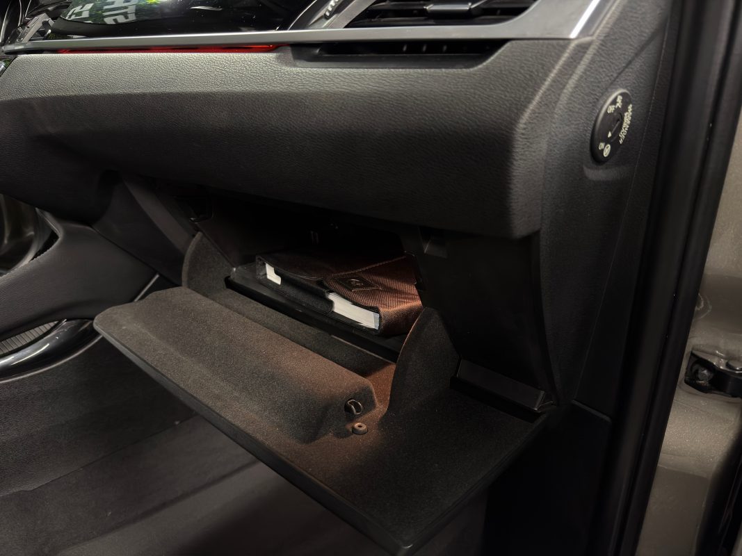 Bmw X1 F48 18i SDRIVE 1.5 140 Cv KEYLESS LEDS ECRAN GPS HAYON ELECTRIQUE CRIT AIR 1 - GARANTIE AN