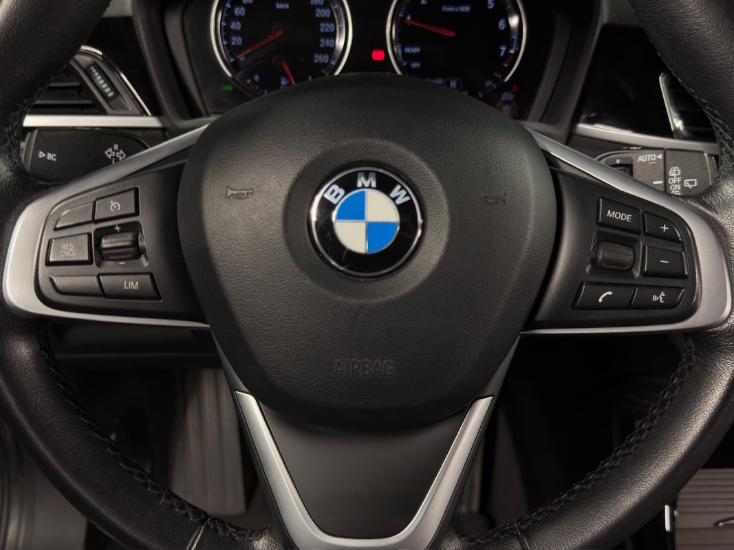 Bmw X1 F48 18i SDRIVE 1.5 140 Cv KEYLESS LEDS ECRAN GPS HAYON ELECTRIQUE CRIT AIR 1 - GARANTIE AN