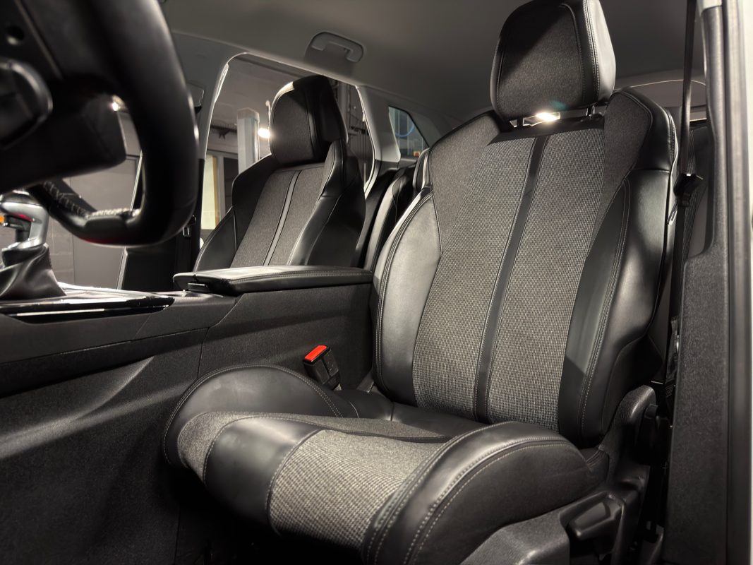 Peugeot 3008 I ALLURE 2.0 HDI 150 Cv APPLE CARPLAY & ANDROID BVM6 - GARANTIE 1 AN