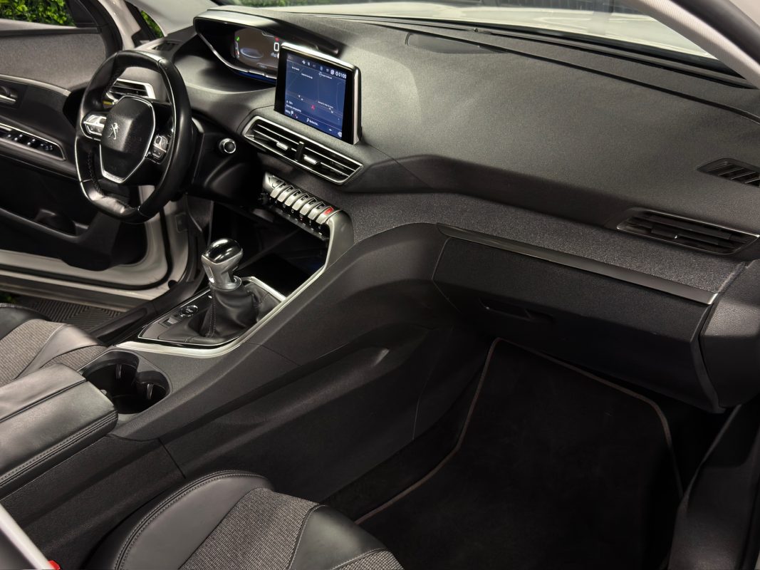Peugeot 3008 I ALLURE 2.0 HDI 150 Cv APPLE CARPLAY & ANDROID BVM6 - GARANTIE 1 AN