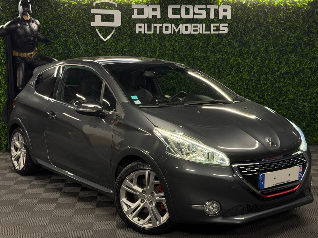 Peugeot 208 GTI 1.6 TURBO 200 Cv TOIT PANORAMIQUE / ORIGINE FRANCE ECRAN GPS - GARANTIE 1 AN
