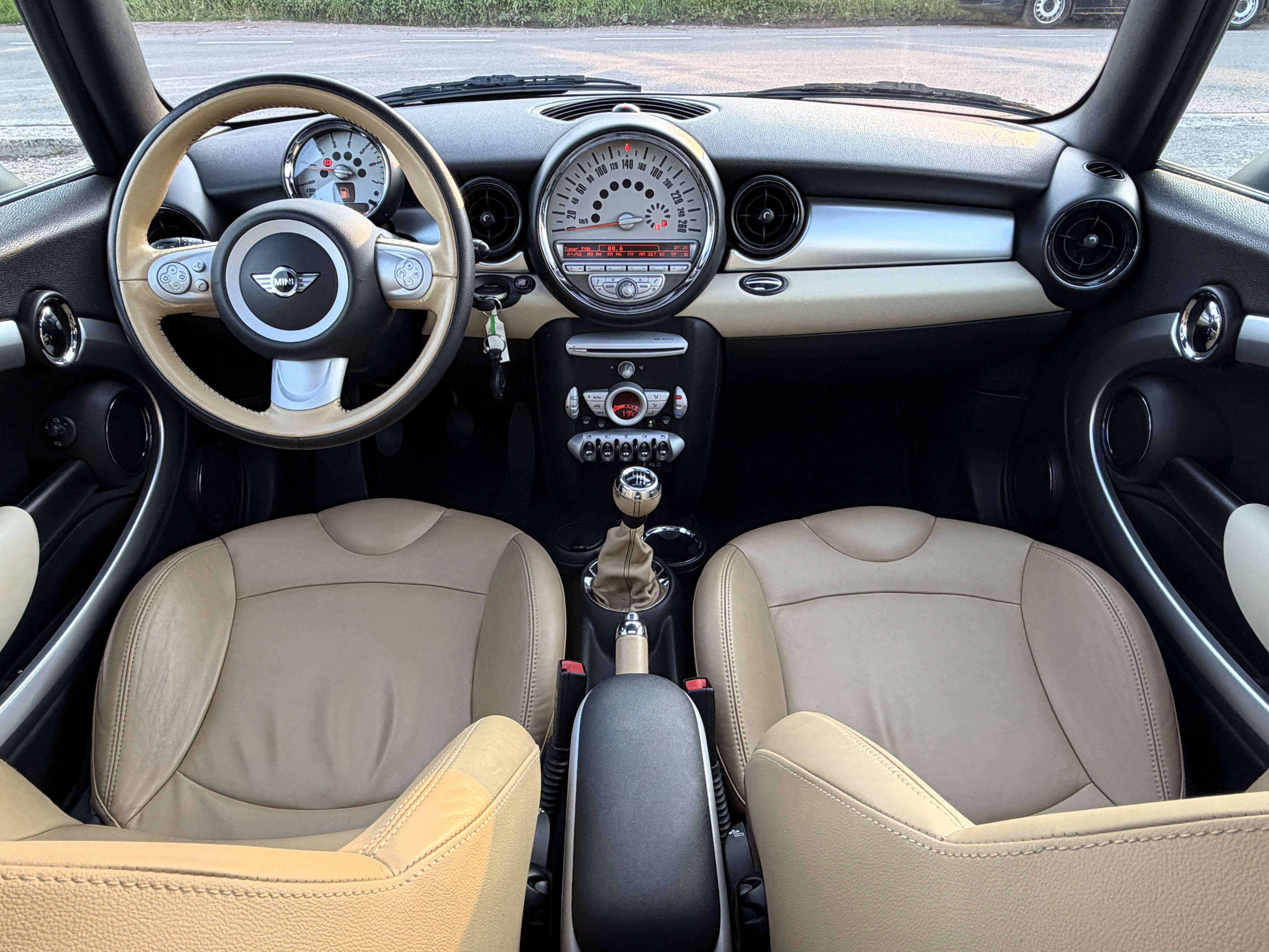MINI Cooper D 1.6 D Cooper Pack CHILI/CUIR/PANO/Pepper White/