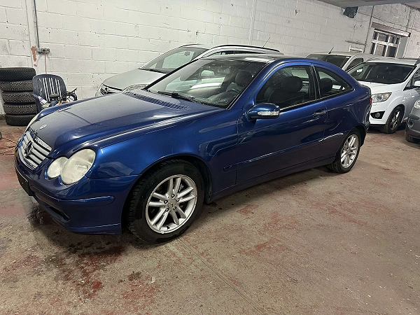 Mercedes-Benz C 180 Coupé Sport K Séquentronic A