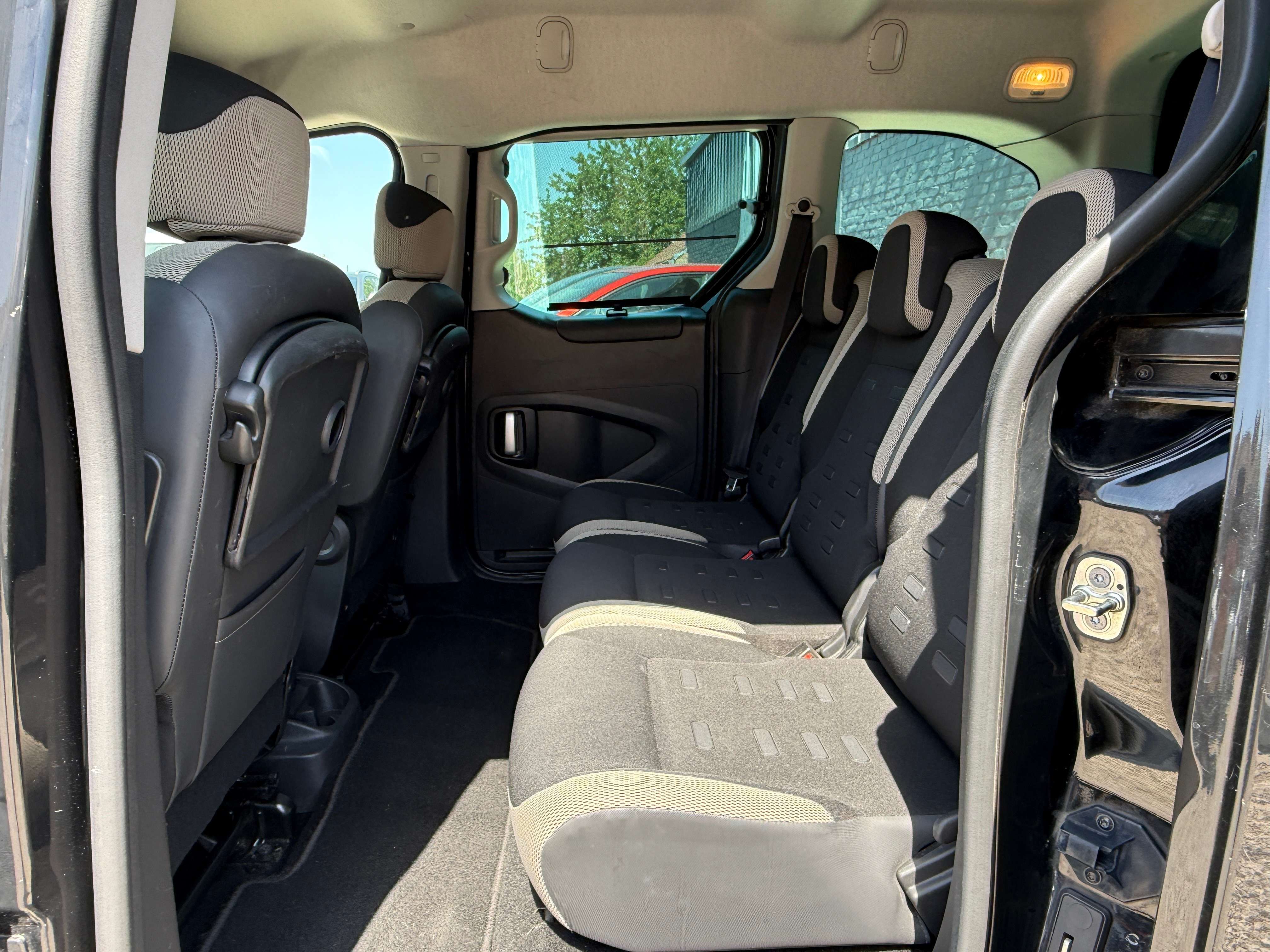 Citroen Berlingo Berlingo Xtr 1.6 e-HDi XTR 5 Places /Navi/Led/Pdc/