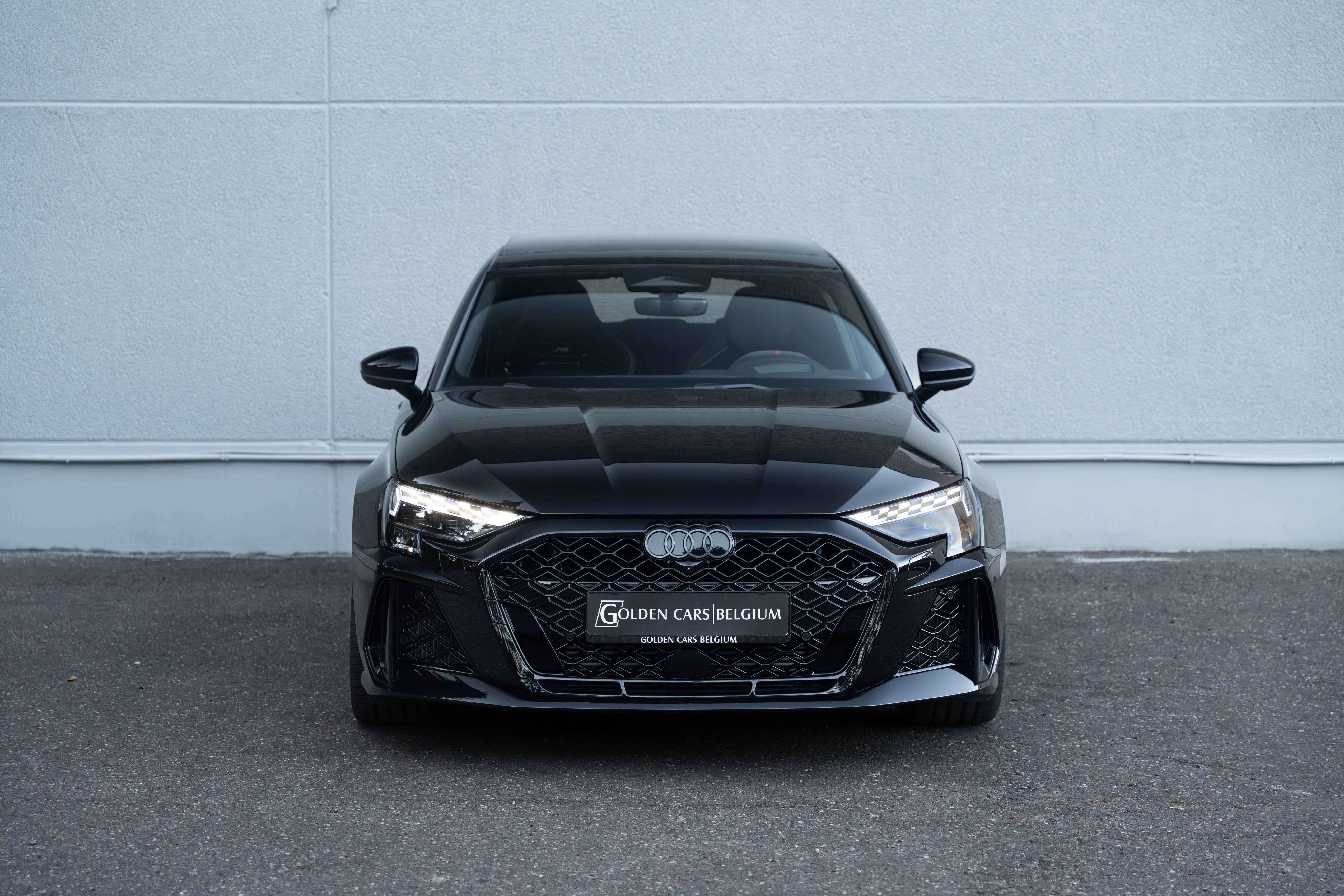 Audi RS3 Sportback 2.5 TFSI MATRIX/PANO/BUCKETSEATS/19"/SONOS/ACC/360°