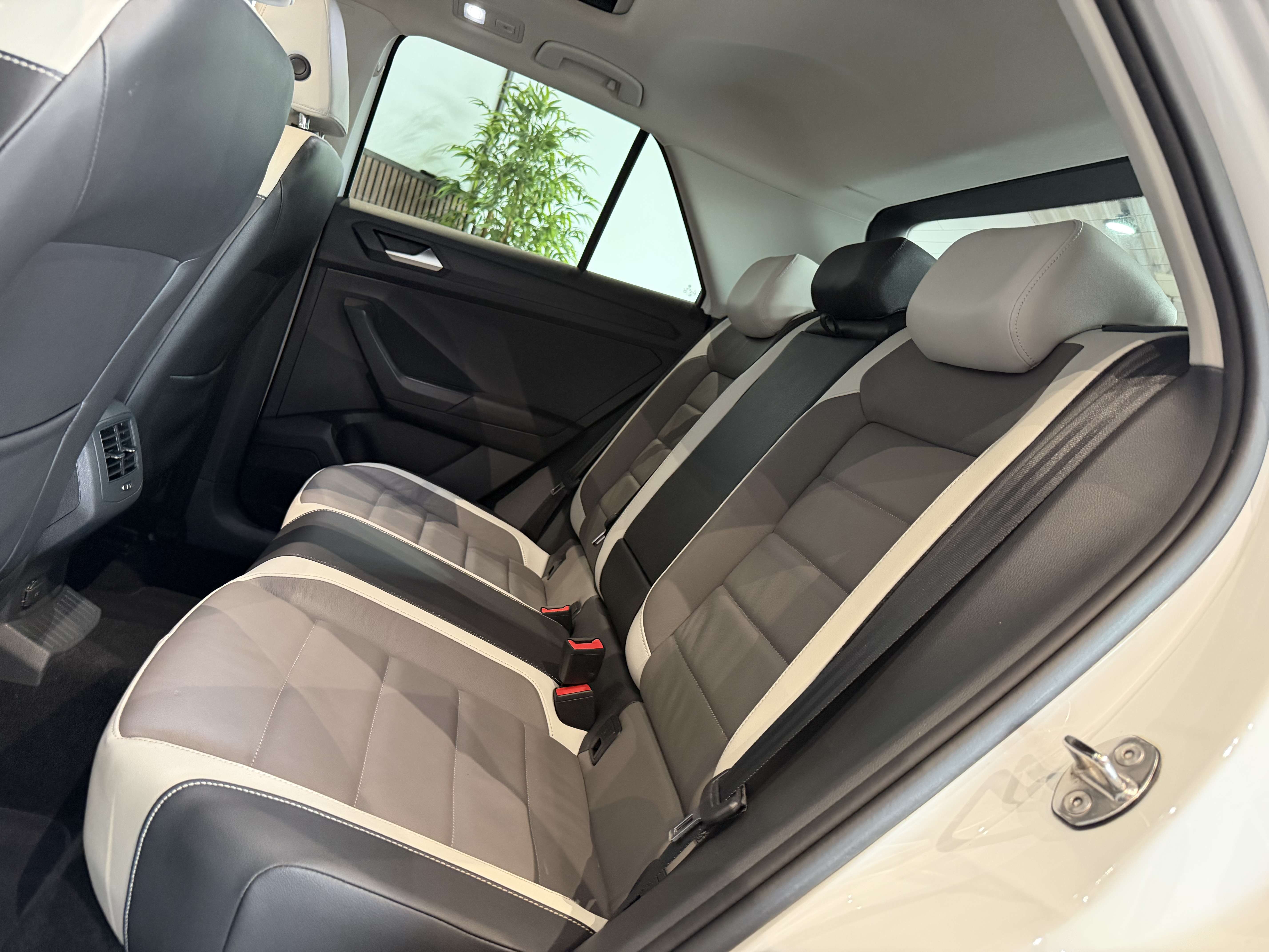 Volkswagen T-Roc 1.5 TSI - GARANTIE 12MOIS - TOIT OUVRANT -