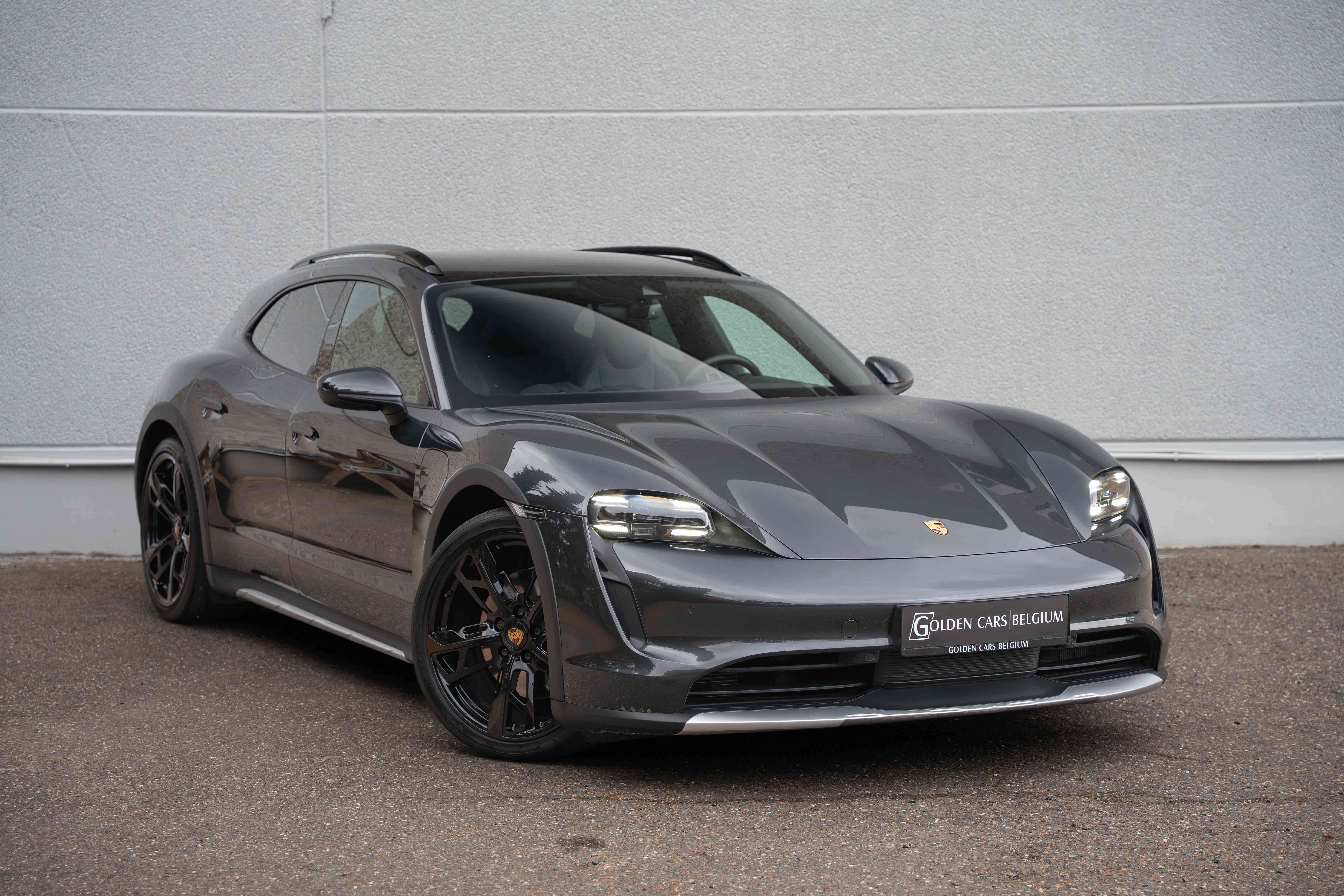 Porsche Taycan 4 Cross Turismo SOH94%/PANODAK/21'/BOSE/LUCHTV/MEMORY/CARPLAY/LANE