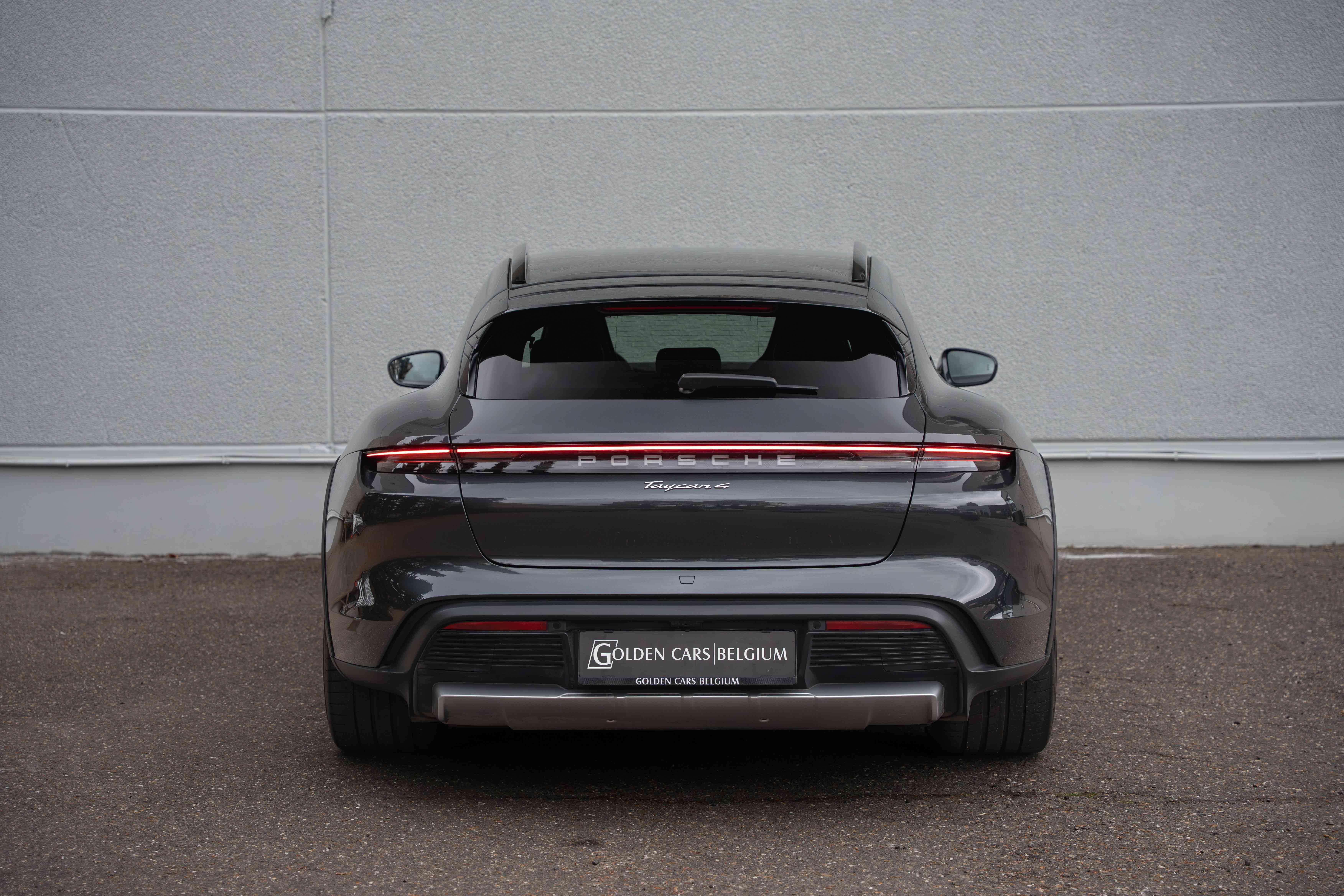 Porsche Taycan 4 Cross Turismo SOH94%/PANODAK/21'/BOSE/LUCHTV/MEMORY/CARPLAY/LANE