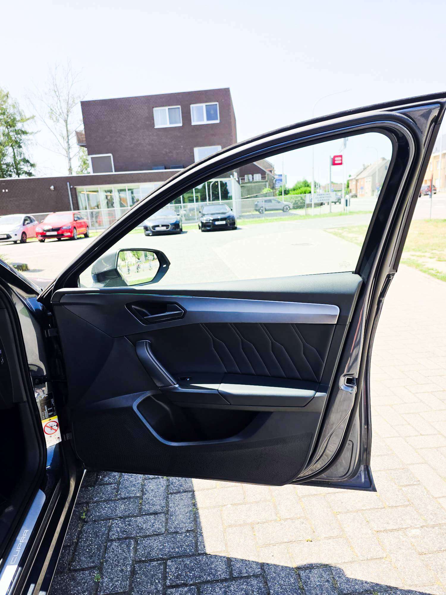 CUPRA Leon Leon ST 2.0 TSI 4Drive DSG/ Pano/Camera/Garantie