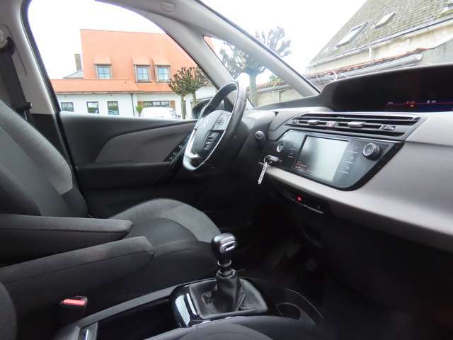Citroen C4 SpaceTourer C4 Spacetourer 1.5 BlueHDi   7pl  9000eur NETTO