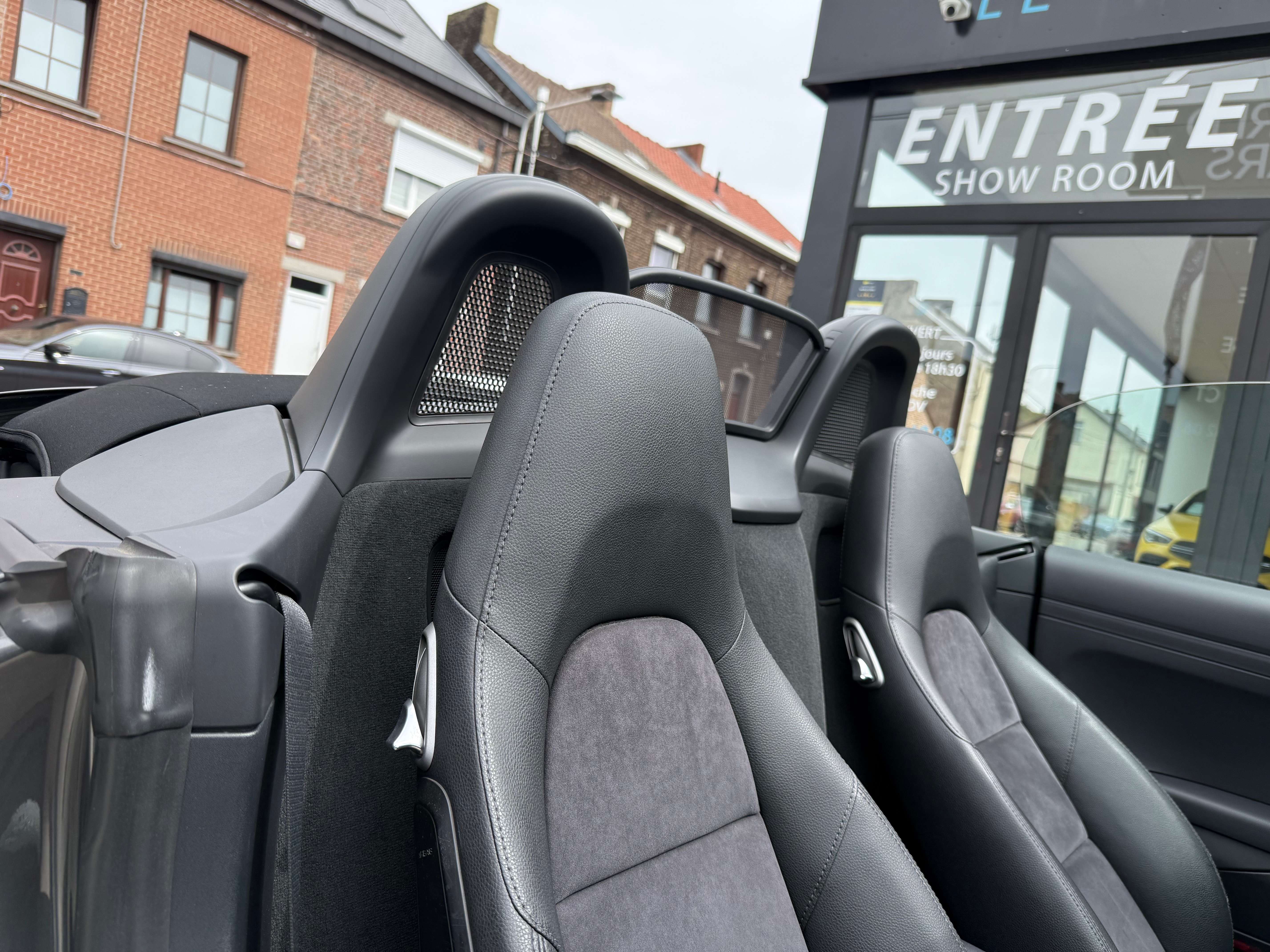 Porsche Boxster Boxster 2.7i PDK / NAVIGATION/ CRUISE/ ALCANTARA/ CARNET COMPLET/ GARANTIE 12 MOIS