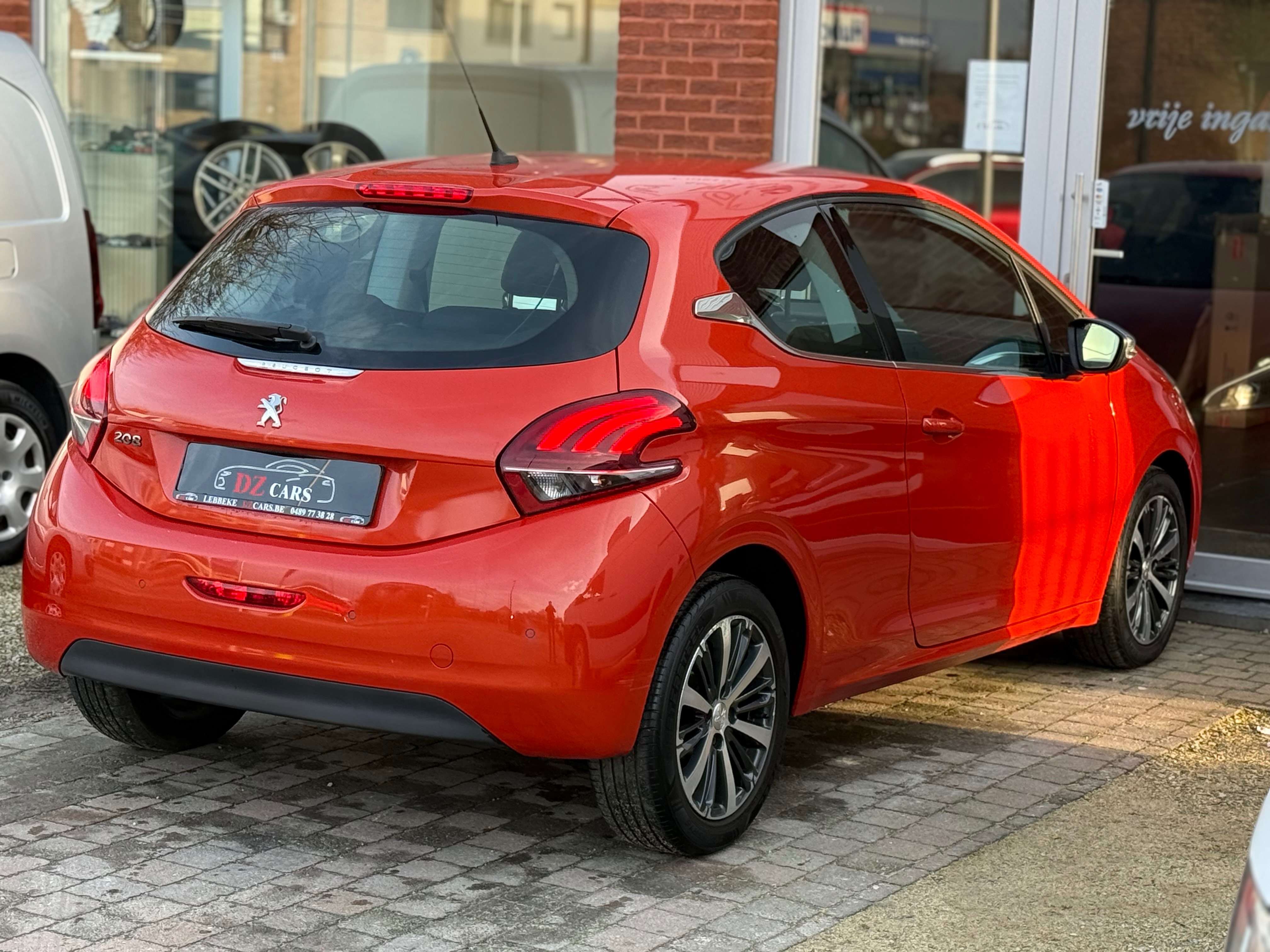 Peugeot 208 1.6HDI 99PK |✅NAVI | APPLE CARPLAY | LED | USB |