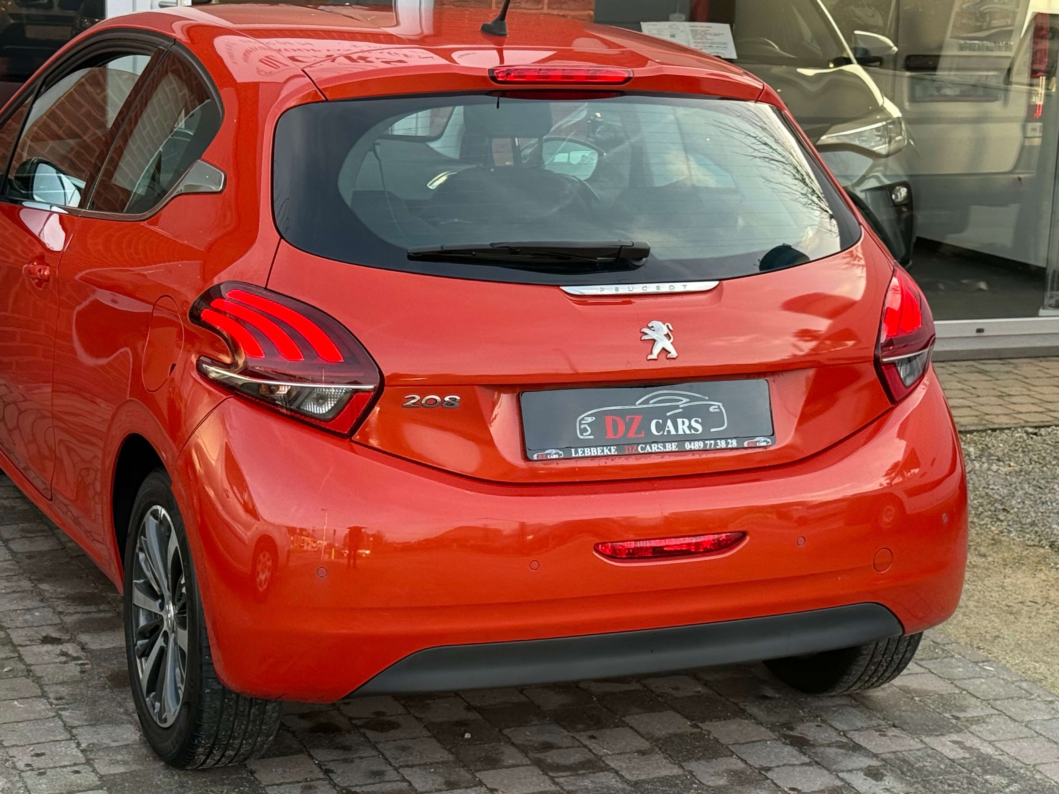 Peugeot 208 1.6HDI 99PK |✅NAVI | APPLE CARPLAY | LED | USB |
