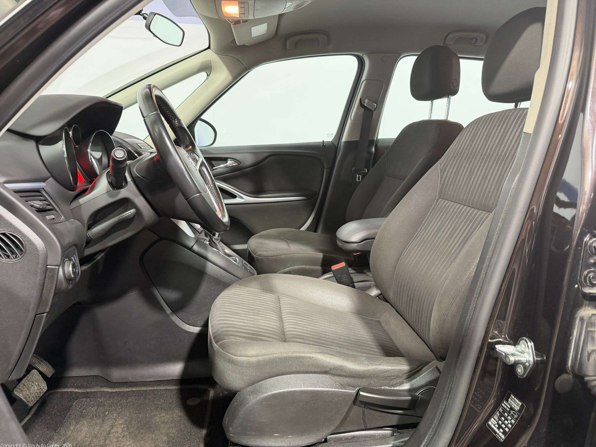 Opel Zafira Tourer 1.4 TURBO BOITE AUTO. | 7 PLACES | CRUISE