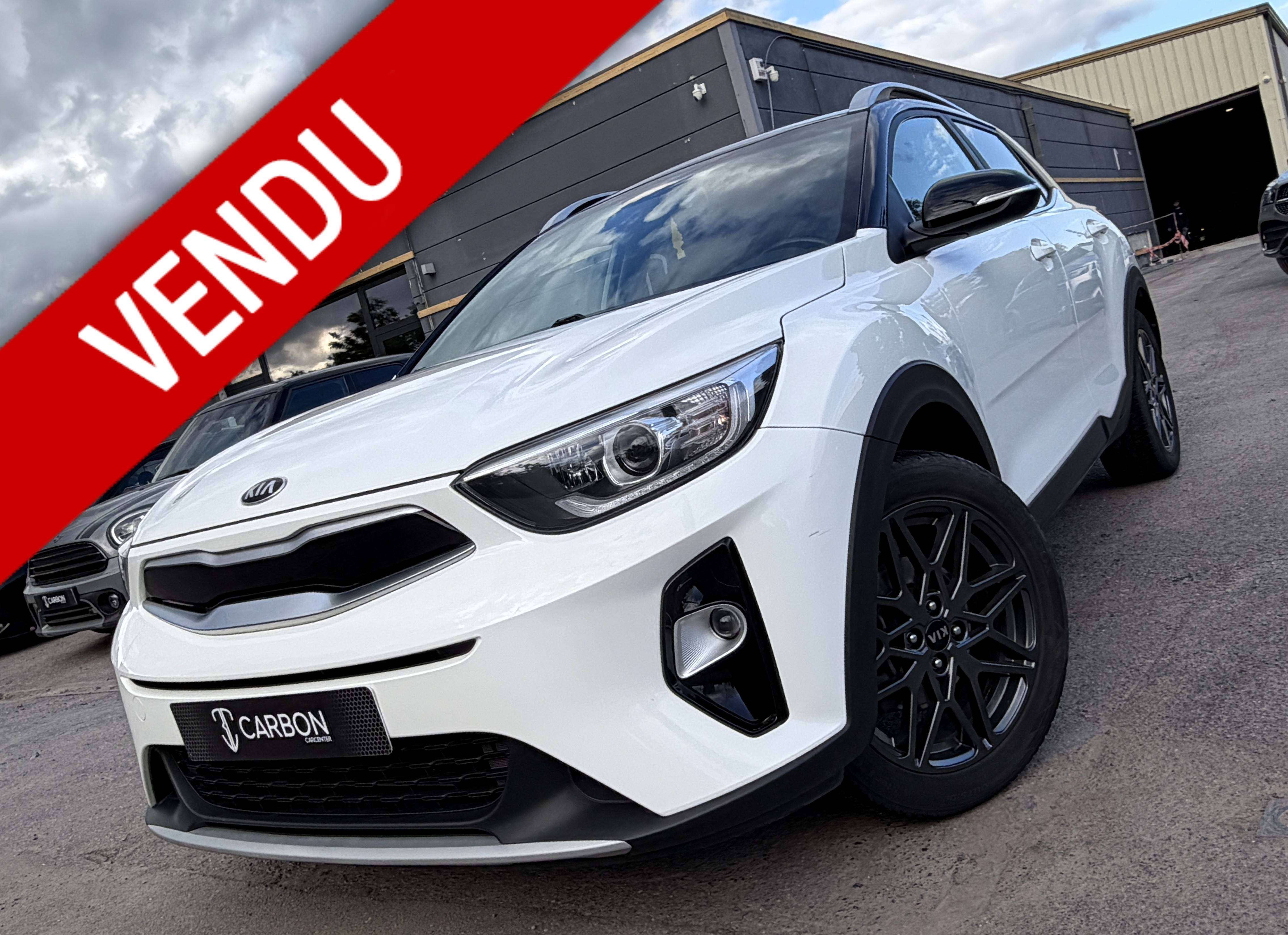 Kia Stonic 1.0 T-GDI Black Edition 1er PROPRIO/CARNET COMPLET/CAMERA/NAVI/CARPLAY/GARANTIE KIA