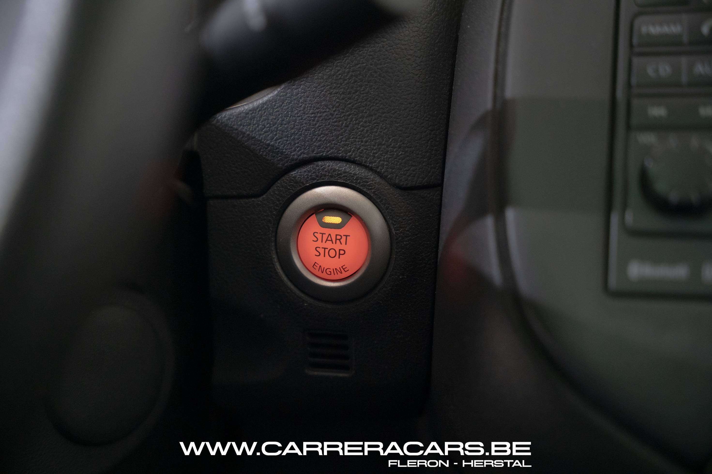 Nissan Micra 1.2i ELLE*|PDC*TOIT OUVRANT*CRUISE*NAVI*CLIMA*|
