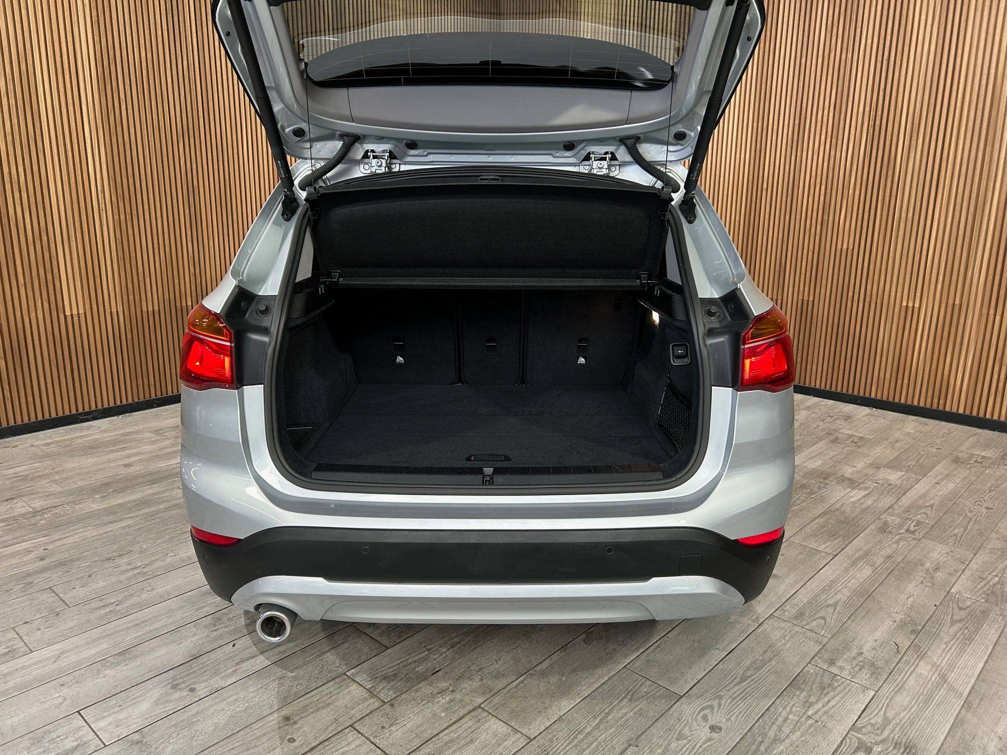 BMW X1 sDrive18iA Alu18"/Leder/Keyless/Pdc *1j garantie*