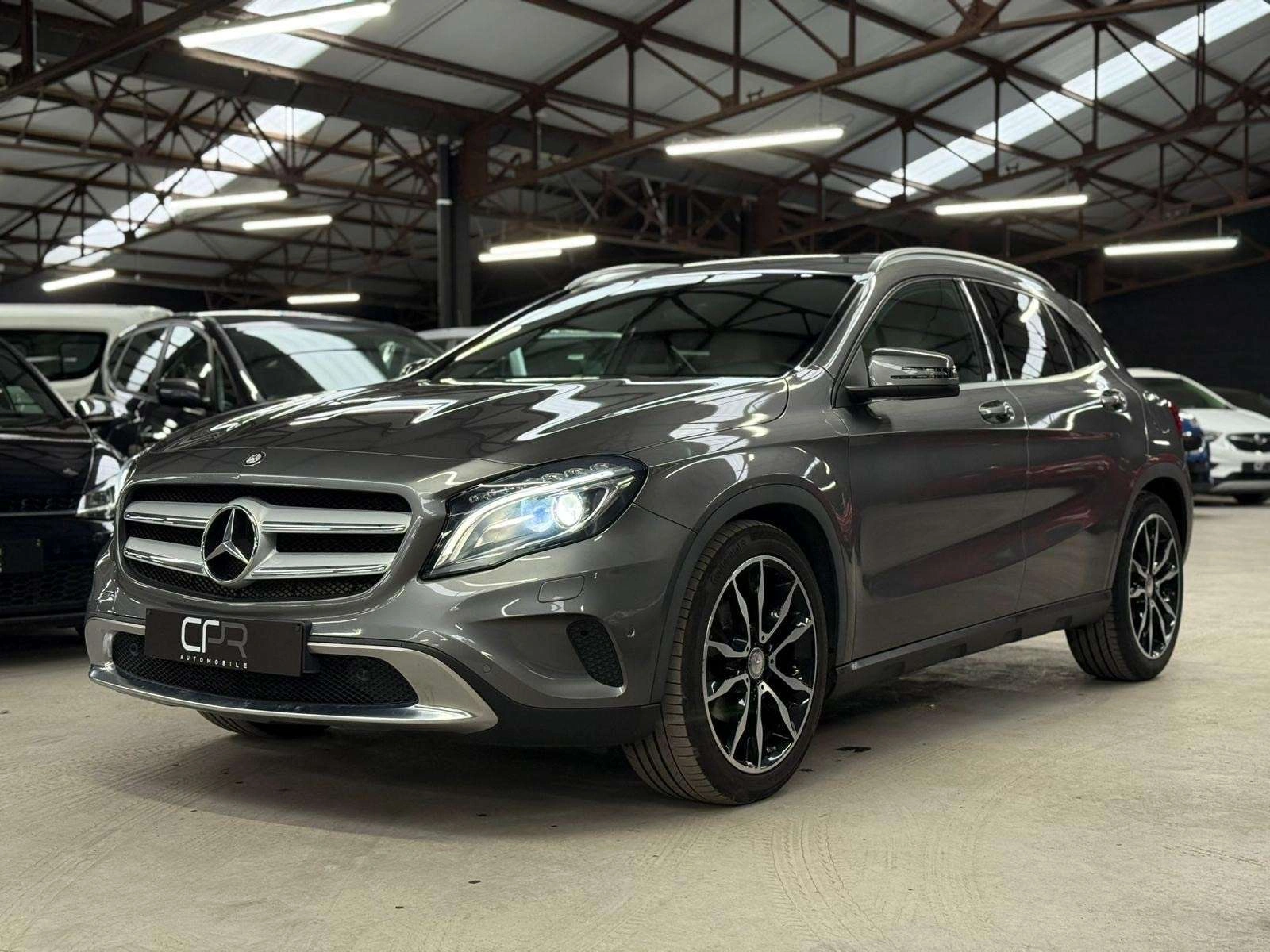 Mercedes-Benz GLA 200 i * AUTOMATIQUE * GPS * CUIR * LED * RADAR * BT