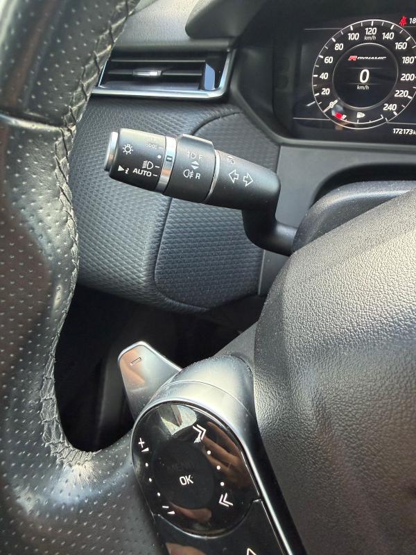 Land Rover Range Rover Velar RR 2.0 TD4 R-Dynamic SUIVI FACTURE CHAINE DE DISTRIB NEUVE GPS PAIMENT 4 OU 10 FOIS
