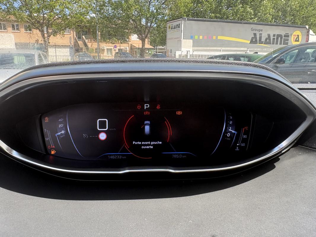 Peugeot 3008 BLUEHDI 130CV ALLURE BOITE AUTOMATIQUE