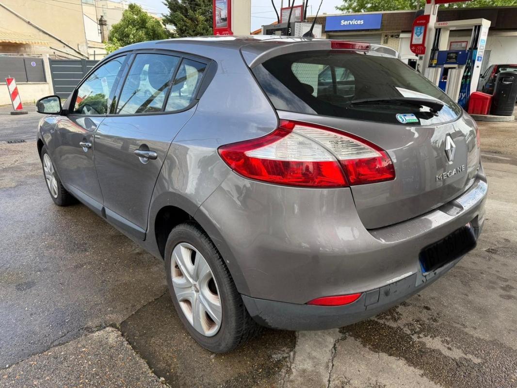 Renault Megane 1.5 DCI PHASE 2 SUIVI FACTURE REGULATEUR LIMITEUR DE VITESSE PAIEMENT 4 OU 10 FOIS