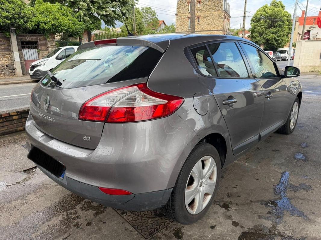 Renault Megane 1.5 DCI PHASE 2 SUIVI FACTURE REGULATEUR LIMITEUR DE VITESSE PAIEMENT 4 OU 10 FOIS