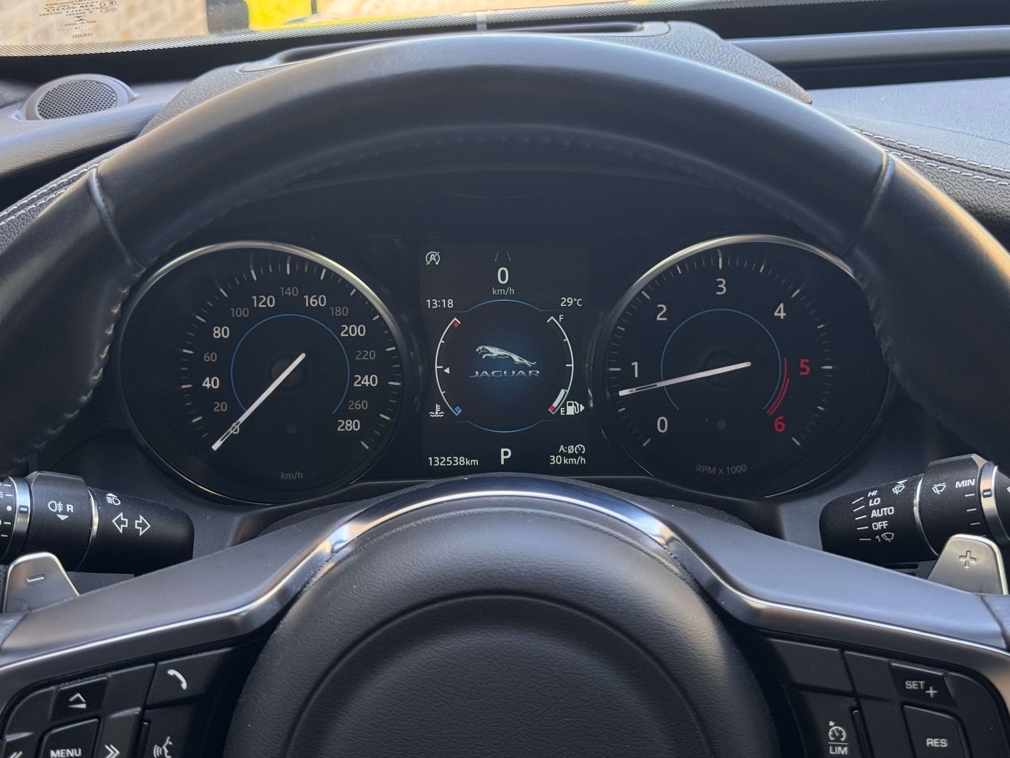 Jaguar XF XF 2.0 D R-Sport (EU6.2)