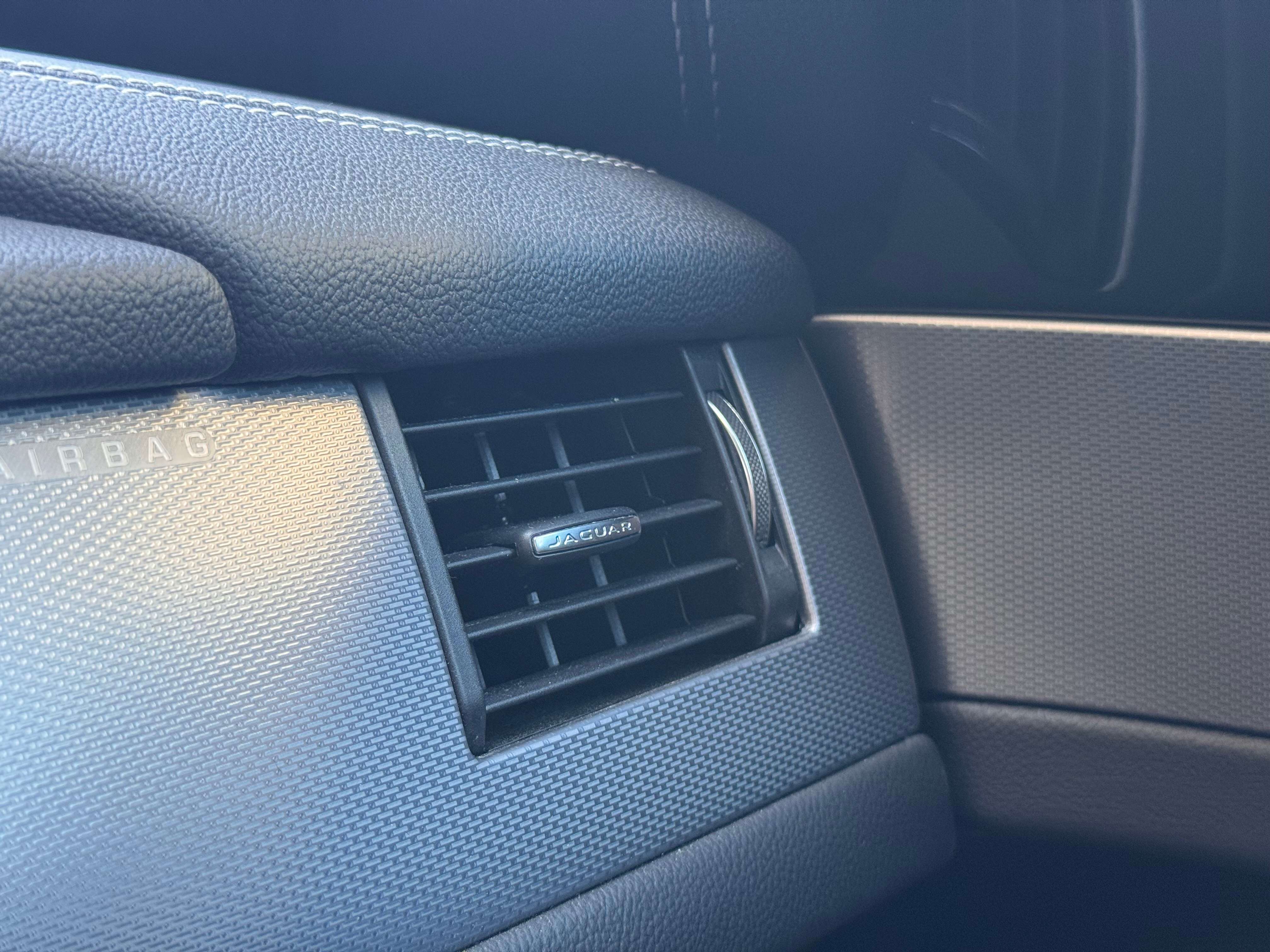 Jaguar XF XF 2.0 D R-Sport (EU6.2)