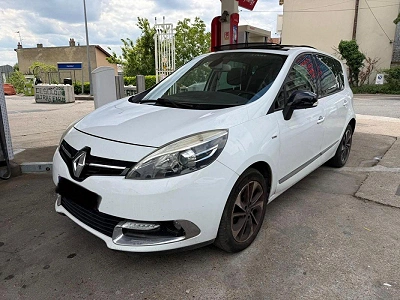 Renault Scenic PHASE 3 BOSE 1 ERE MAIN CHAINE DISTRIBUTION SUIVI TOIT OIVRANT GPS PAIEMENT 4/10 FOIS