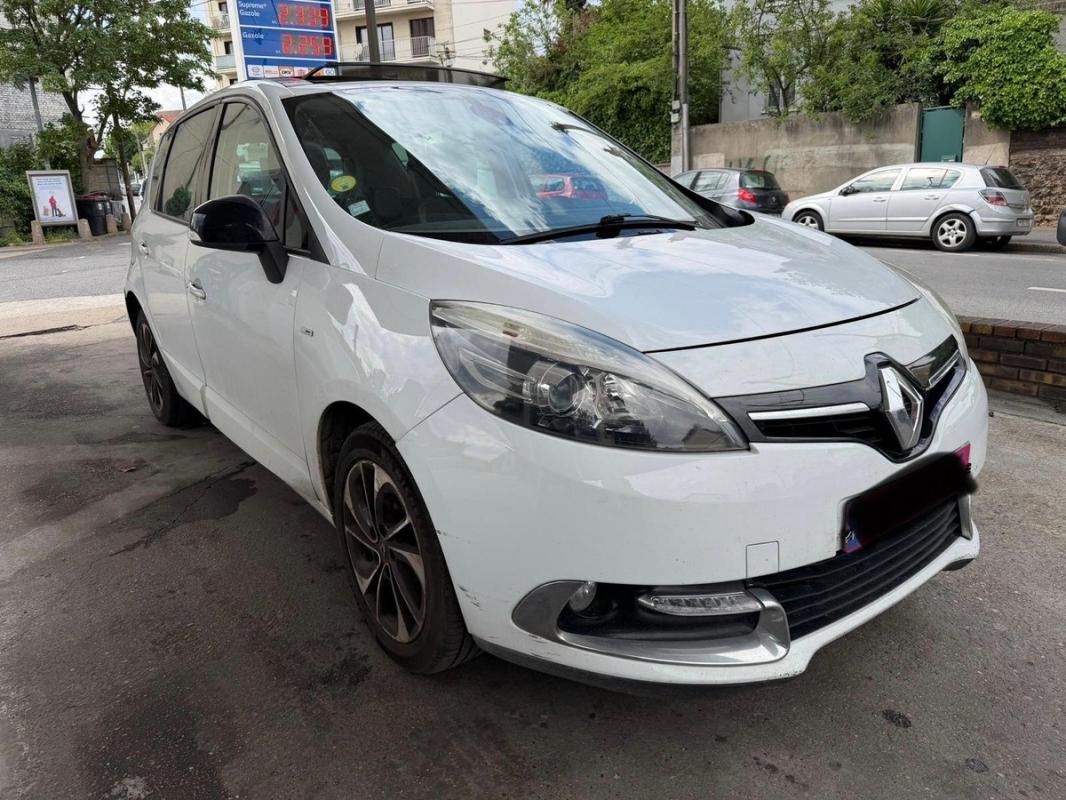 Renault Scenic PHASE 2 BOSE 1 ERE MAIN CHAINE DISTRIBUTION SUIVI TOIT OIVRANT GPS PAIEMENT 4/10 FOIS
