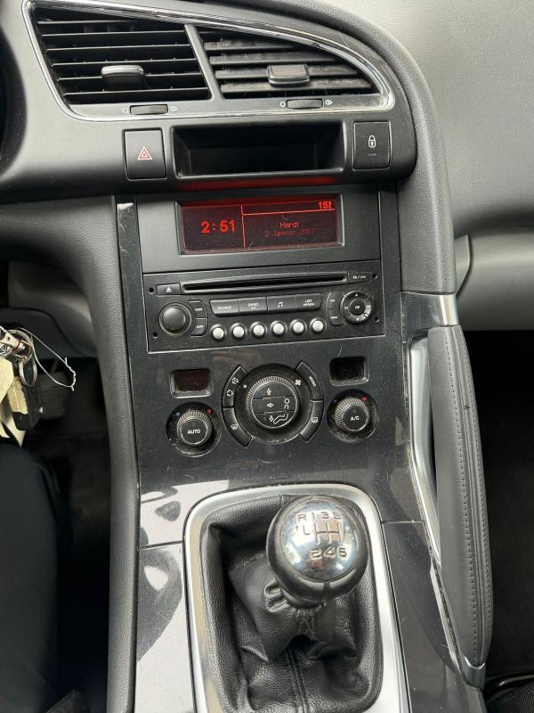 Peugeot 3008 1.6 HDI EMBRAYAGE NEUF BLUETOOTH REGULATEUR CRITAIR 2 PAIEMENT 4 OU 10 FOIS