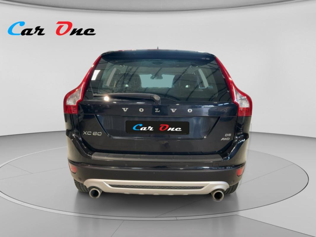 Volvo Xc60 2.4 D5 205CV AWD R-Design Geartronic A