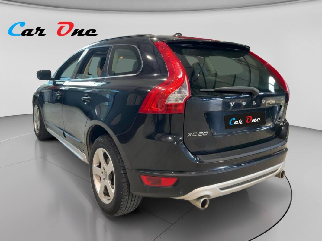 Volvo Xc60 2.4 D5 205CV AWD R-Design Geartronic A