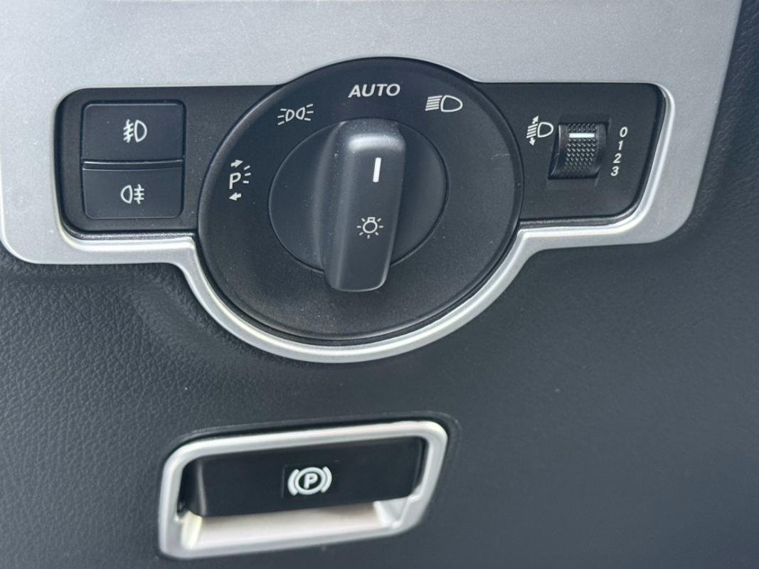 Mercedes-Benz Vito FOURGON 116 CDI COMPACT 9G-Tronic RWD PRO