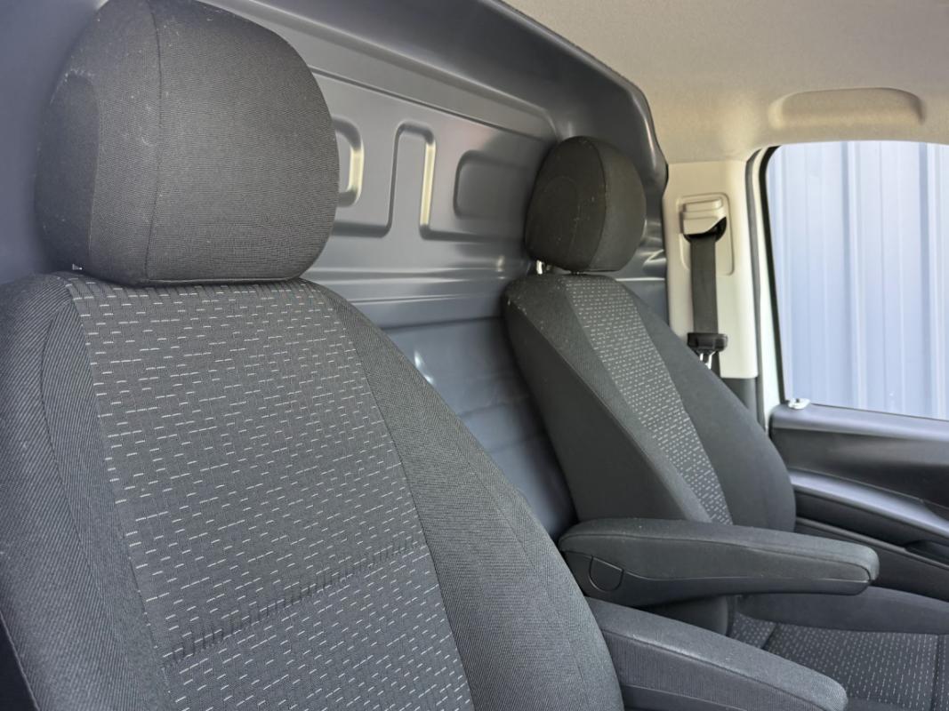 Mercedes-Benz Vito FOURGON 116 CDI COMPACT 9G-Tronic RWD PRO
