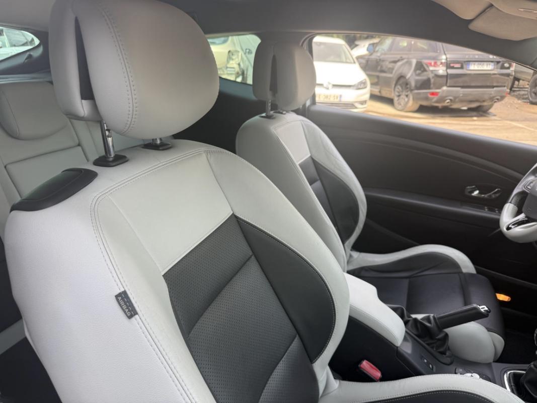 Renault Megane III Coupé 2.0 dCi 160 GT
