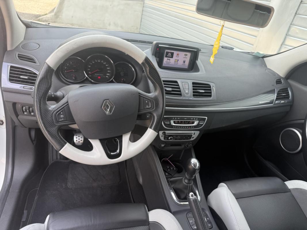 Renault Megane III Coupé 2.0 dCi 160 GT