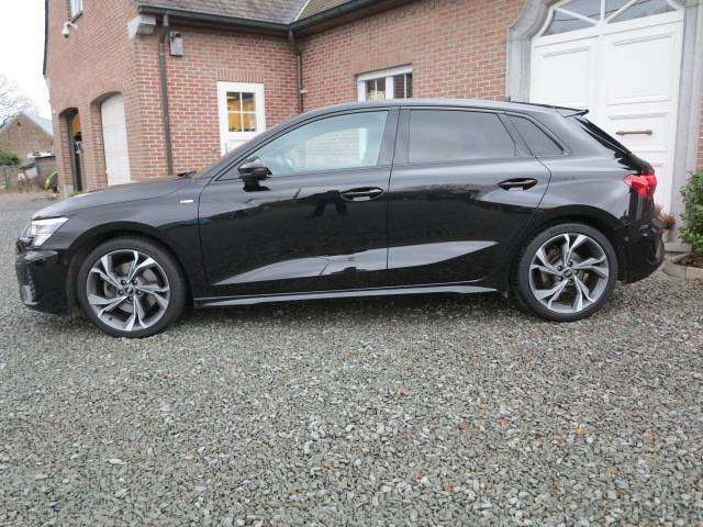 Audi A3 A3 30 TFSI S-Line Business Edition Platinum aut.