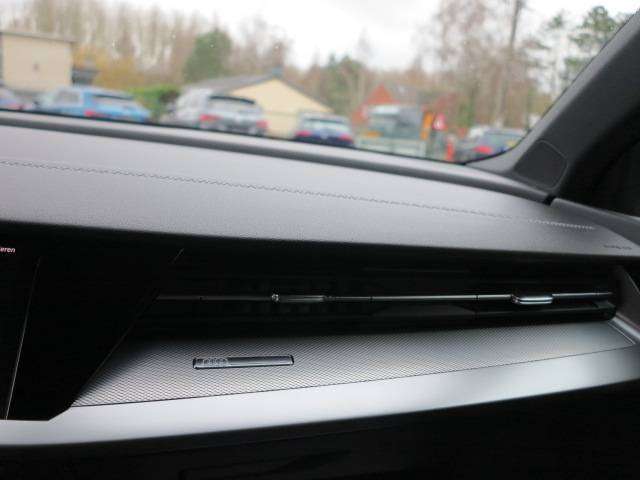 Audi A3 A3 30 TFSI S-Line Business Edition Platinum aut.