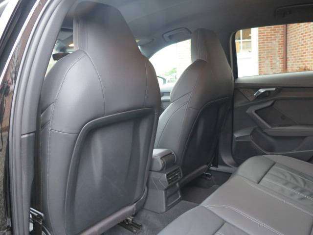 Audi A3 A3 30 TFSI S-Line Business Edition Platinum aut.